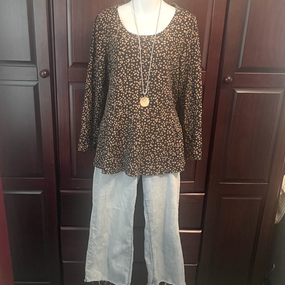 Isaac Mizrahi Live! Dot Printed Trapeze Hem Top - Picture 2 of 12